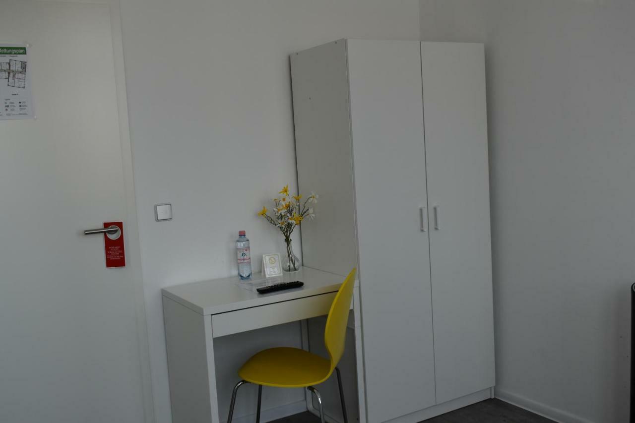 Motel Schoenefeld Grossziethen Bagian luar foto
