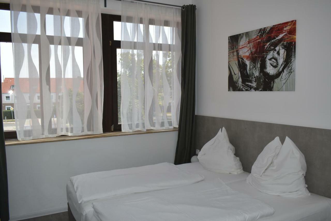 Motel Schoenefeld Grossziethen Bagian luar foto